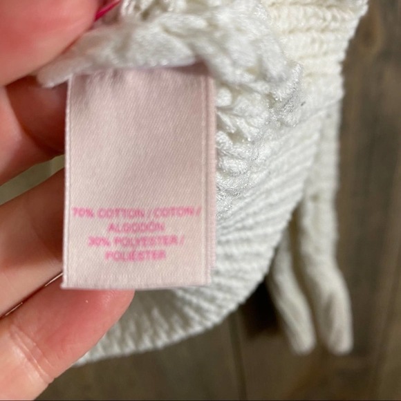 Victoria’s Secret White Distressed Knit Sweater - Picture 4 of 5